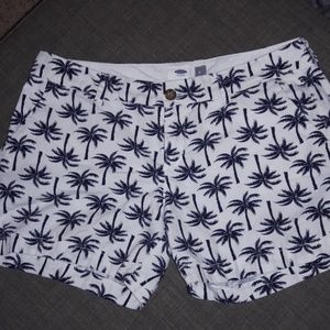 OLD NAVY palm tree shorts. Size 6